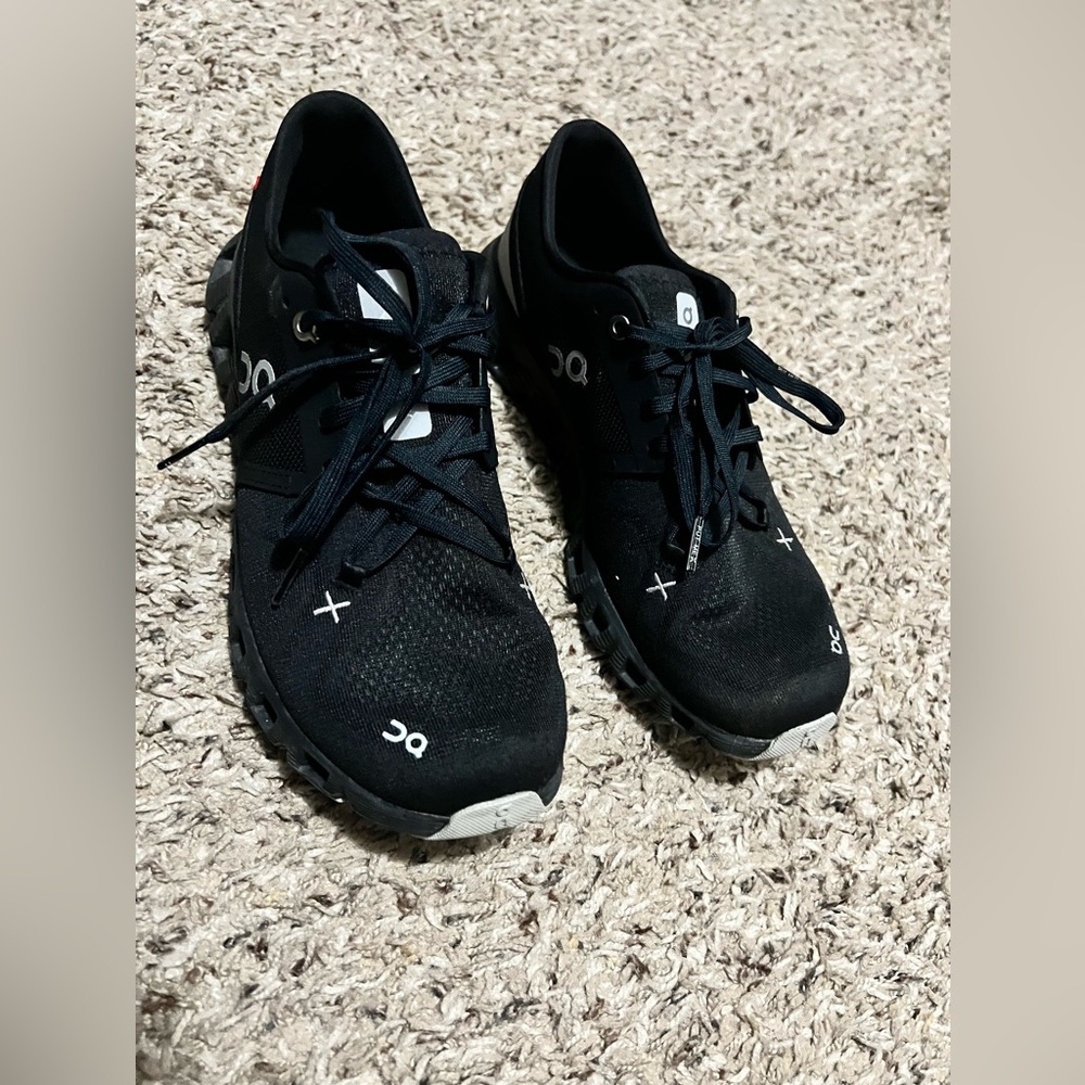 On cloud X Women’s shoes